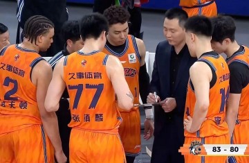 天博体育官方入口-CBA八进四：上海横扫山东晋级，广东3分险胜北京将大比分追成1-1